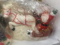 Новогодняя свеча Дед Мороз на санях