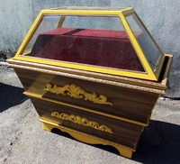 Гробница 001